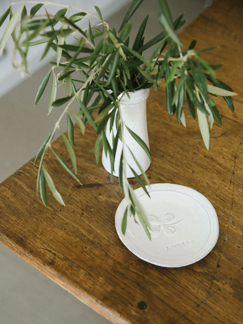 Bonheur Saucer with Clover
